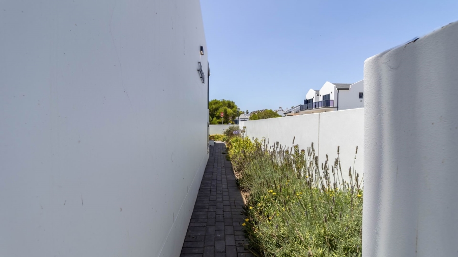 3 Bedroom Property for Sale in Shelley Point Western Cape